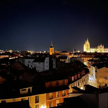 Apartment The View - Reformado Con Vistas A La Catedral - Leonapartamentos *