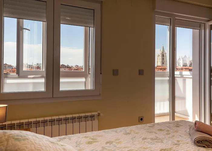 The View - Reformado Con Vistas A La Catedral - Leonapartamentos *